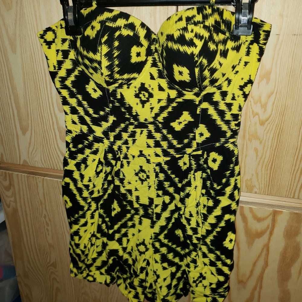 Material Girl Corset Romper Yellow Black NWOT M
